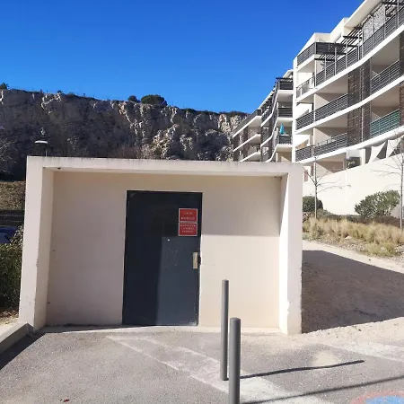T2 tout neuf avec Parking à 10km de la mer Septèmes-les-Vallons Extérieur photo